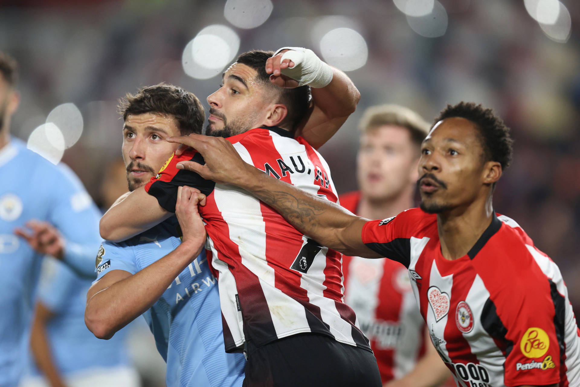 西汉姆联备战伯恩茅斯,球员伤停情况透露的简单介绍