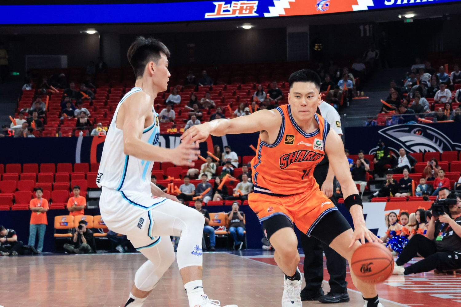 od体育中国官网-包含上海队在篮球赛场上表现得十分出色的词条